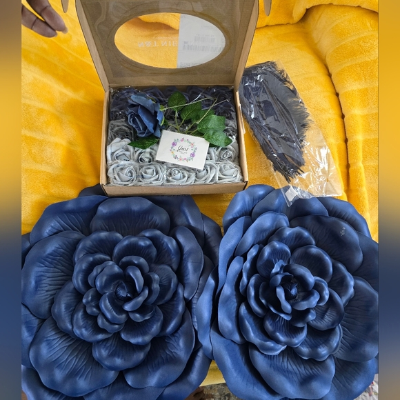 N & T Nieting Other - Blue Floral Wall Decor Set